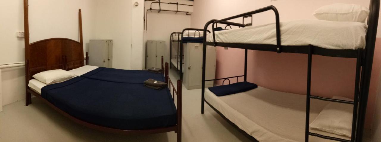 Hawk Hotel & Hostel Kuala Lumpur Bagian luar foto