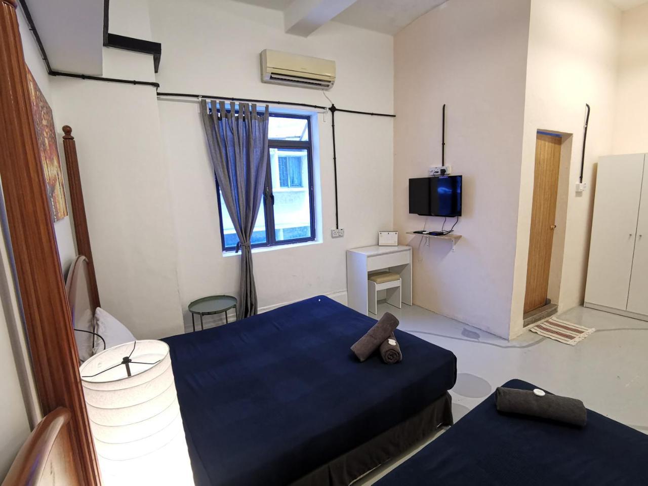 Hawk Hotel & Hostel Kuala Lumpur Bagian luar foto
